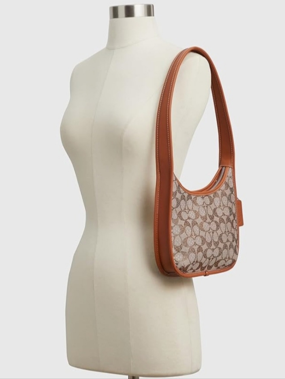 🔥COACH Curve Zip Bag In Crystal Signature Jacquard, Burnished Amber. New W/Tags - Picture 2 of 6